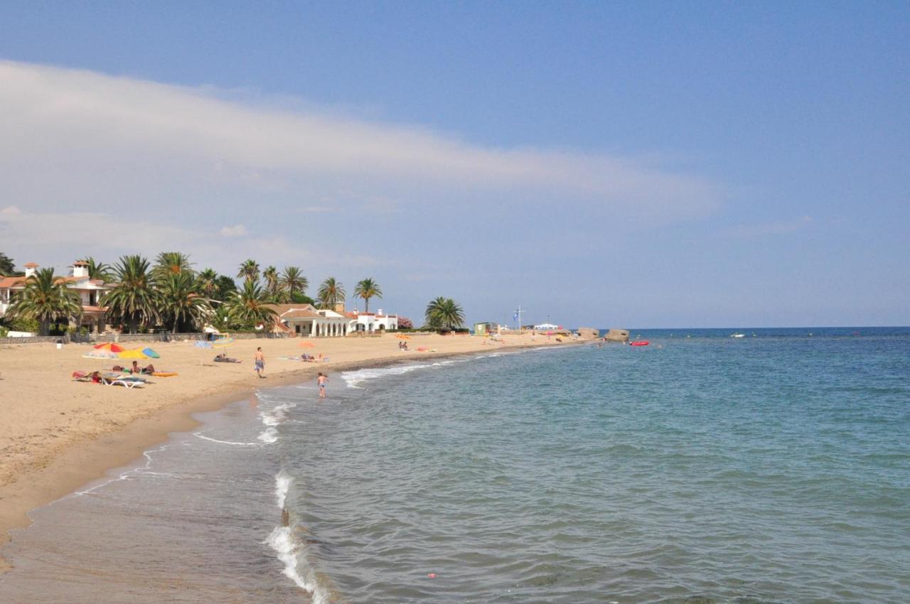 Las Palmeras 1 - Only Families Cambrils Luaran gambar